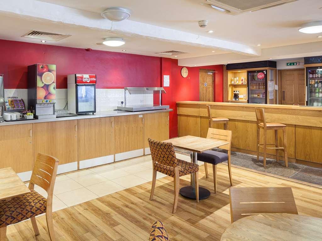 Travelodge 哈斯丁 餐厅 照片